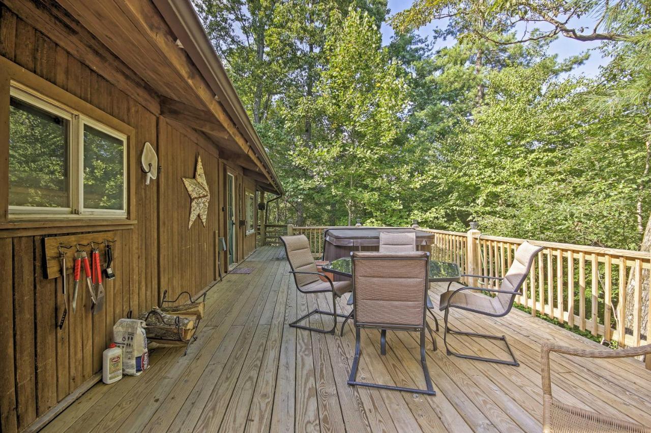 Secluded Stanardsville Cabin With 10 Acres And Hot Tub Esterno foto